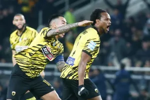 «Έχει δείξει ότι δεν επηρεάζεται η ΑΕΚ από τα αποτελέσματα -Λογικά παίζει με ΠΑΟΚ ο Λιβάι»
