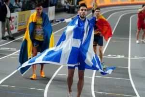 "Ντρέπομαι και να μιλήσω. Δεν υπάρχει κάτι για να απαλύνει τη λύπη αυτών των ανθρώπων"