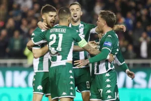 Στο +19 από πέρυσι και στην κορυφή