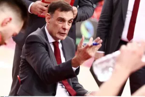 Μπαρτζώκας: "Έχουμε 6 τελικούς για την πρώτη θέση, δεν θα παίξει ο Σλούκας"