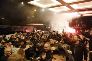 «Ντόπαραν» την αποστολή, αποθέωση σε Γιοβάνοβιτς (βίντεο)