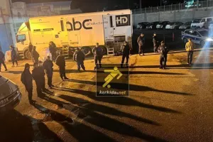(Φώτος) Η Αστυνομία μπροστά από το βαν του VAR