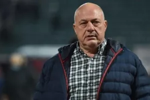 Μπέος: "Καλωσορίζω τους φιλάθλους του Ολυμπιακού και τους καλώ να σεβαστούν..."