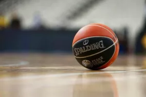 Τζάμπολ στην 19η αγωνιστική με το βλέμμα στο ντέρμπι «αιωνίων» 