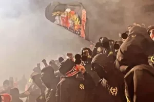 Οργανωμένοι Νέα Σαλαμίνα/"Έχουμε καθήκον να είμαστε δίπλα της"