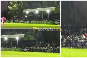 Κατάμεστη η κερκίδα (φώτος)