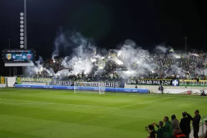 To... σκηνικό στο πέταλο
