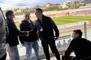 Σε γνώριμα λημέρια ο Γιανέφσκι, χειραψίες με πρώην συνεργάτες (φώτος)