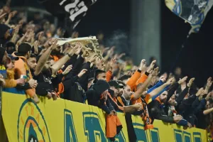 ΑΠΟΕΛ/Ανακοίνωσε sold out