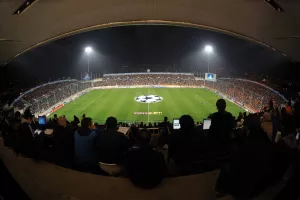 (Πορτοκαλί-ΒΙΝΤΕΟ) ΕΤΣΙ ξεκίνησε το ιστορικό βράδυ της 7ης Μαρτίου 2012