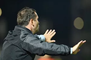 Καρμιώτισσα - ΕΝΠ: Εξάποντο... βήμα παραμονής! (φώτος)