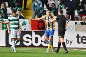 Ομόνοια - ΑΠΟΕΛ: Δυο αμυντικοί... το μοίρασαν (φώτος)