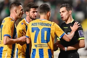 Ομόνοια - ΑΠΟΕΛ: Δυο αμυντικοί... το μοίρασαν (φώτος)