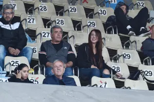 (Φωτορεπορτάζ) Ο κόσμος στο "Τσίρειο"