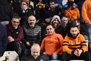 (Φωτορεπορτάζ) Ο κόσμος στο "αιώνιο"