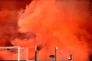 (BINΤΕΟ Kerkida/φώτος) Πορτοκαλί... σύννεφο και καθυστέρηση 