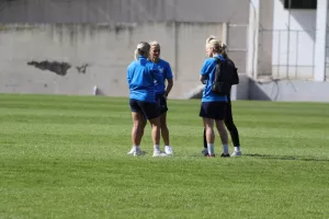 Απόλλων Ladies - Καρμιώτισσα Χρυσομηλιά (Φωτορεπορτάζ)