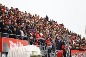 Νέα Σαλαμίνα - ΑΕΛ: "Όρθια" και... σφράγισε θέση στα ημιτελικά! (Φώτος)