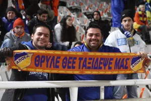 (Πορτοκαλί-ΒΙΝΤΕΟ) ΕΤΣΙ ξεκίνησε το ιστορικό βράδυ της 7ης Μαρτίου 2012