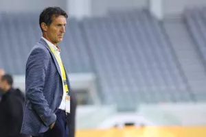 ΑΕΛ – Απόλλων: Της τερμάτισε το απόλυτο και το… έβαψε γαλάζιο! (Φώτος)