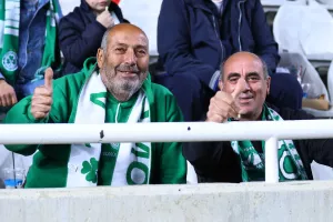 (Φωτορεπορτάζ) Ο κόσμος στο "αιώνιο"