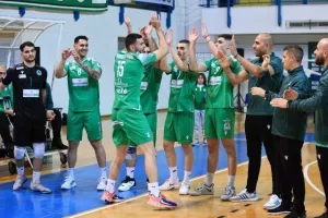 Πράσινο το κύπελλο, καταπράσινο NTΑΜΠΛ! (φώτος)