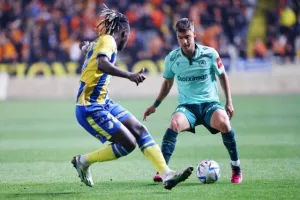 ΑΠΟΕΛ - Ομόνοια: Πράσινη πρόκριση στο 97' από την άσπρη βούλα! (φώτος)