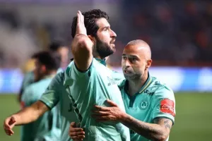 ΑΠΟΕΛ - Ομόνοια: Πράσινη πρόκριση στο 97' από την άσπρη βούλα! (φώτος)