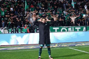 ΑΠΟΕΛ - Ομόνοια: Πράσινη πρόκριση στο 97' από την άσπρη βούλα! (φώτος)