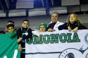 Το έκαψαν οι Ομονοιάτες/ΦΩΤΟΣ 
