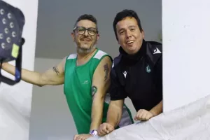 Το έκαψαν οι Ομονοιάτες/ΦΩΤΟΣ 