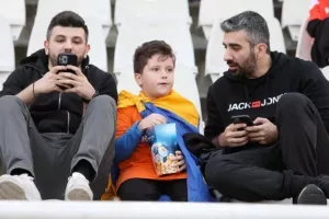 (ΦΩΤΟΡΕΠΟΡΤΑΖ) Ο κόσμος στο ΑΠΟΕΛ - Ομόνοια 
