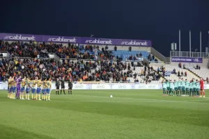 (ΦΩΤΟΡΕΠΟΡΤΑΖ) Ο κόσμος στο ΑΠΟΕΛ - Ομόνοια 