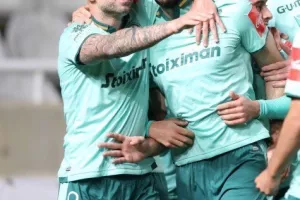 ΑΠΟΕΛ - Ομόνοια: Πράσινη πρόκριση στο 97' από την άσπρη βούλα! (φώτος)