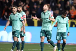 ΑΠΟΕΛ - Ομόνοια: Πράσινη πρόκριση στο 97' από την άσπρη βούλα! (φώτος)