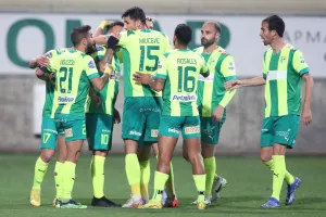 ΑΕΚ-ΕΝΠ: Με χατ-τρικ του Τρισκόφσκι, στην 1η θέση και... περιμένει (φώτος)