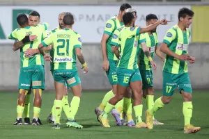 ΑΕΚ-ΕΝΠ: Με χατ-τρικ του Τρισκόφσκι, στην 1η θέση και... περιμένει (φώτος)