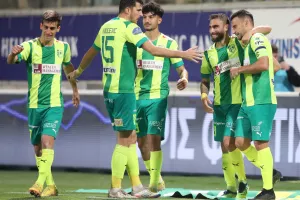 ΑΕΚ-ΕΝΠ: Με χατ-τρικ του Τρισκόφσκι, στην 1η θέση και... περιμένει (φώτος)