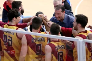 Κεραυνός - ΑΠΟΕΛ: Το... ντέρμπι στην ομάδα του Στροβόλου (φώτος)
