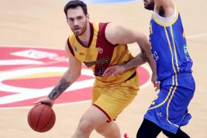 Κεραυνός - ΑΠΟΕΛ: Το... ντέρμπι στην ομάδα του Στροβόλου (φώτος)