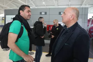 Πέταξε για Αγγλία η ΑΕΚ - Μαζί της το kerkida.net (φώτος)