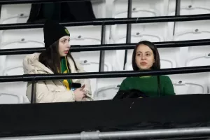 (Φωτορεπορτάζ) Οι ΑΕΚτζήδες στο "London Stadium"