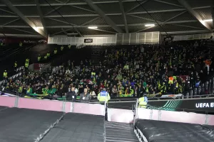 (Φωτορεπορτάζ) Οι ΑΕΚτζήδες στο "London Stadium"