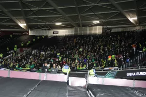 (Φωτορεπορτάζ) Οι ΑΕΚτζήδες στο "London Stadium"