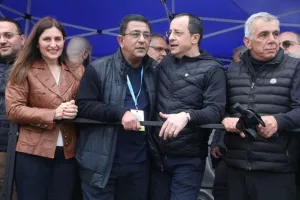 (ΦΩΤΟΡΕΠΟΡΤΑΖ) Εκκίνηση στην παρουσία του ΠτΔ- ΟΠΑΠ Μαραθώνιος Λεμεσού