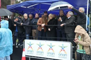 (ΦΩΤΟΡΕΠΟΡΤΑΖ) Εκκίνηση στην παρουσία του ΠτΔ- ΟΠΑΠ Μαραθώνιος Λεμεσού