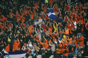 (Πορτοκαλί-ΒΙΝΤΕΟ) ΕΤΣΙ ξεκίνησε το ιστορικό βράδυ της 7ης Μαρτίου 2012