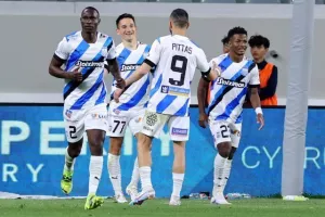 ΑΕΛ – Απόλλων: Της τερμάτισε το απόλυτο και το… έβαψε γαλάζιο! (Φώτος)