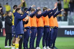ΑΕΛ – Απόλλων: Της τερμάτισε το απόλυτο και το… έβαψε γαλάζιο! (Φώτος)