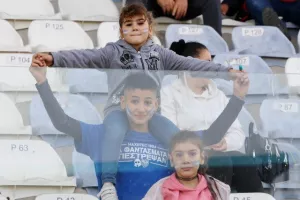 Ανόρθωση - Δόξα: Αφού δεν το τελείωσε η μία, το... γύρισε η άλλη! (Φώτος)